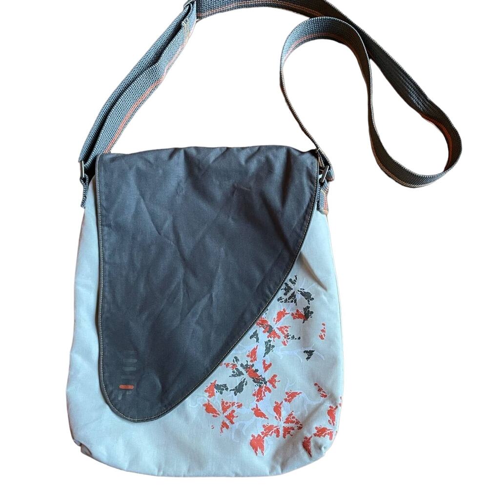 FILA TIVA Cream & Green Crossbody Bag